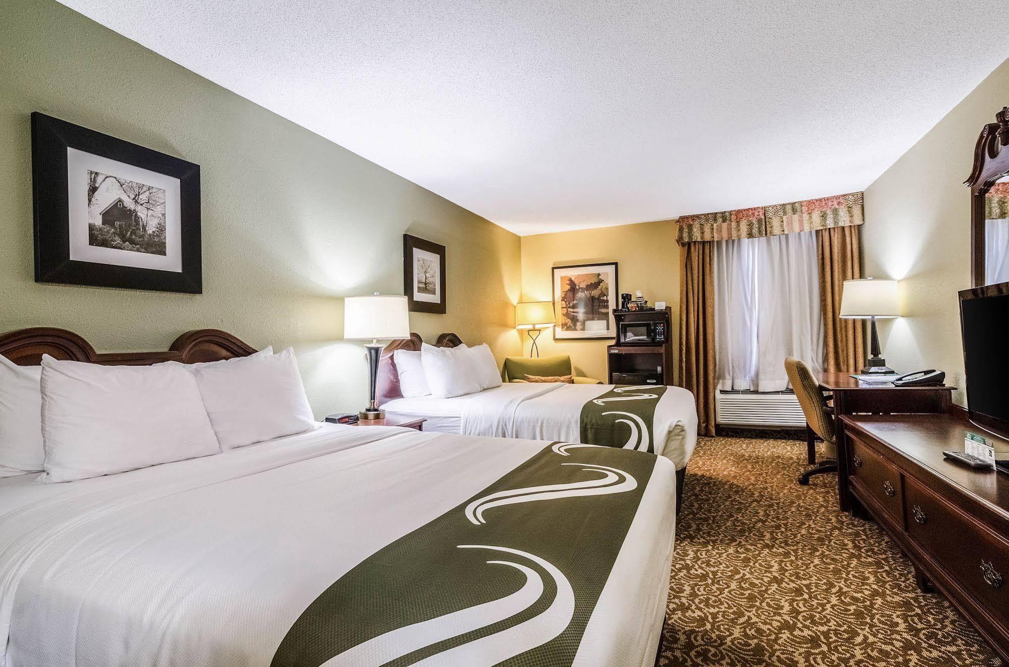 Quality Inn Whiteville North Extérieur photo