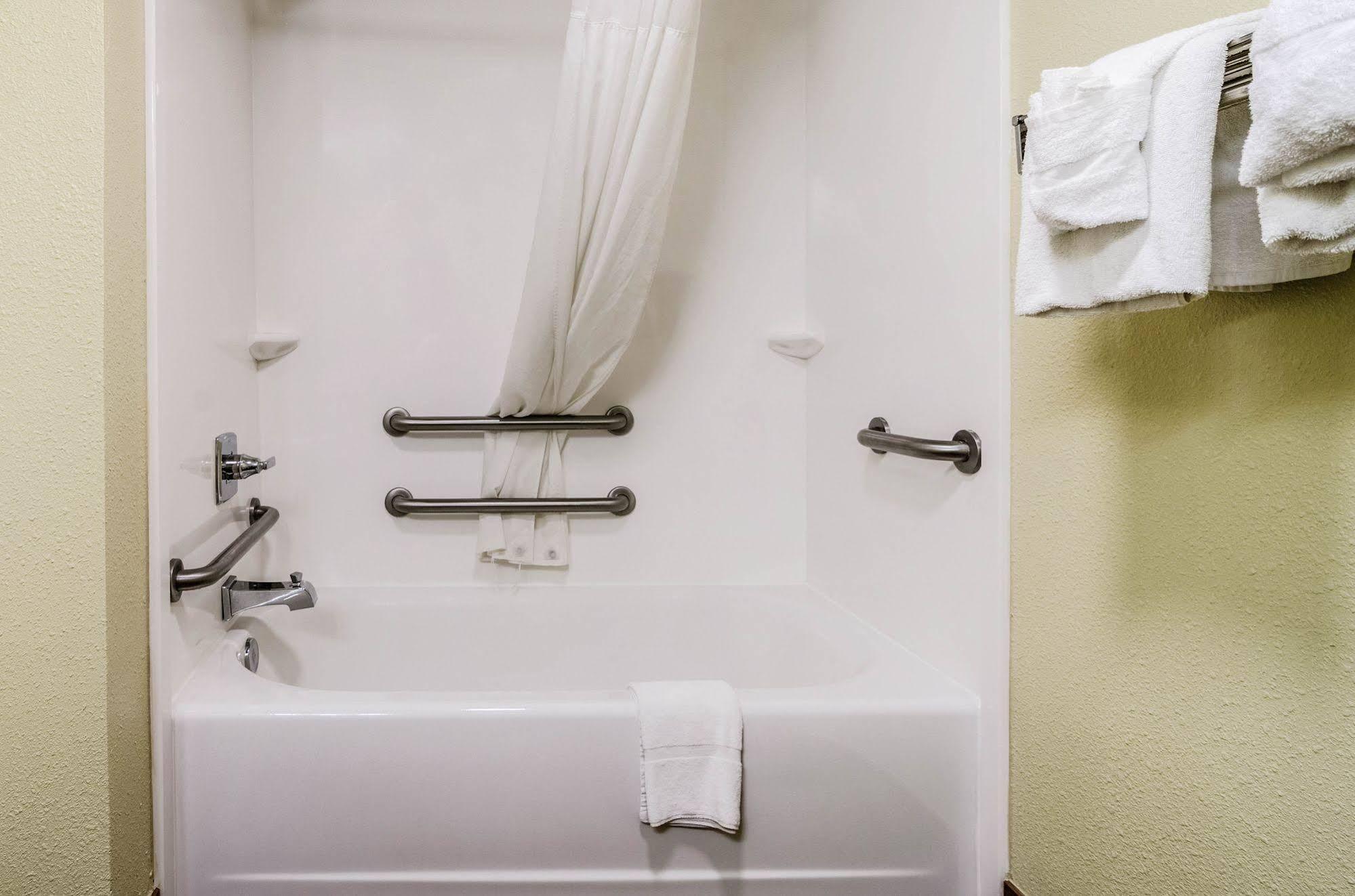 Quality Inn Whiteville North Extérieur photo