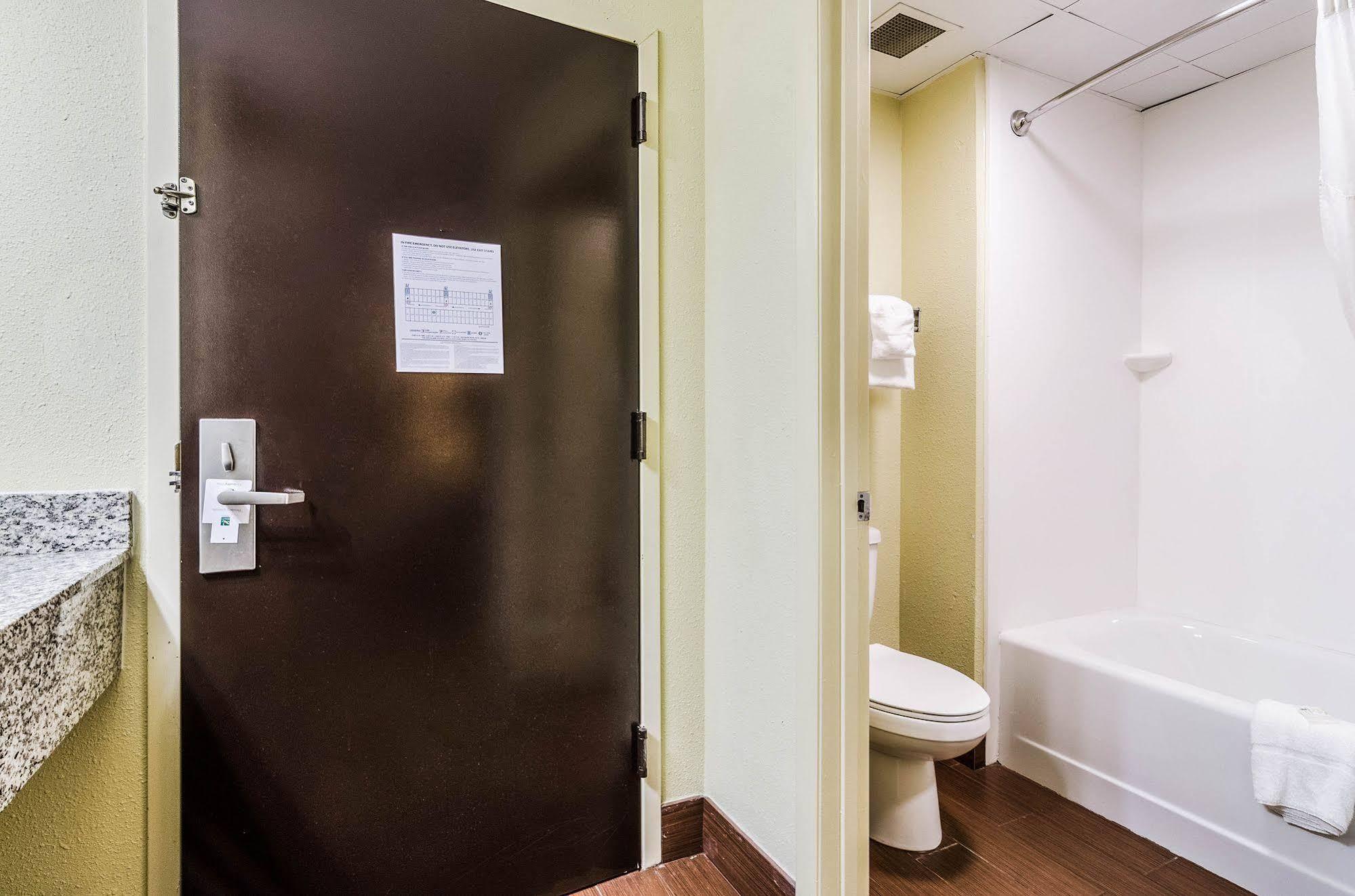 Quality Inn Whiteville North Extérieur photo