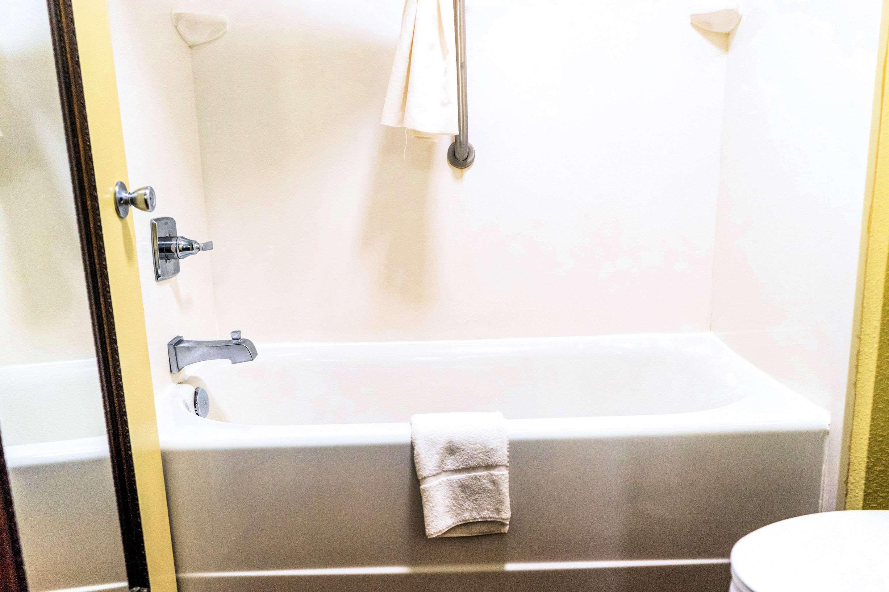 Quality Inn Whiteville North Extérieur photo